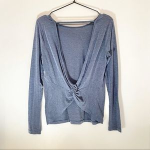 Gap Fit gathered backless long sleeve workout top women’s size small bre…